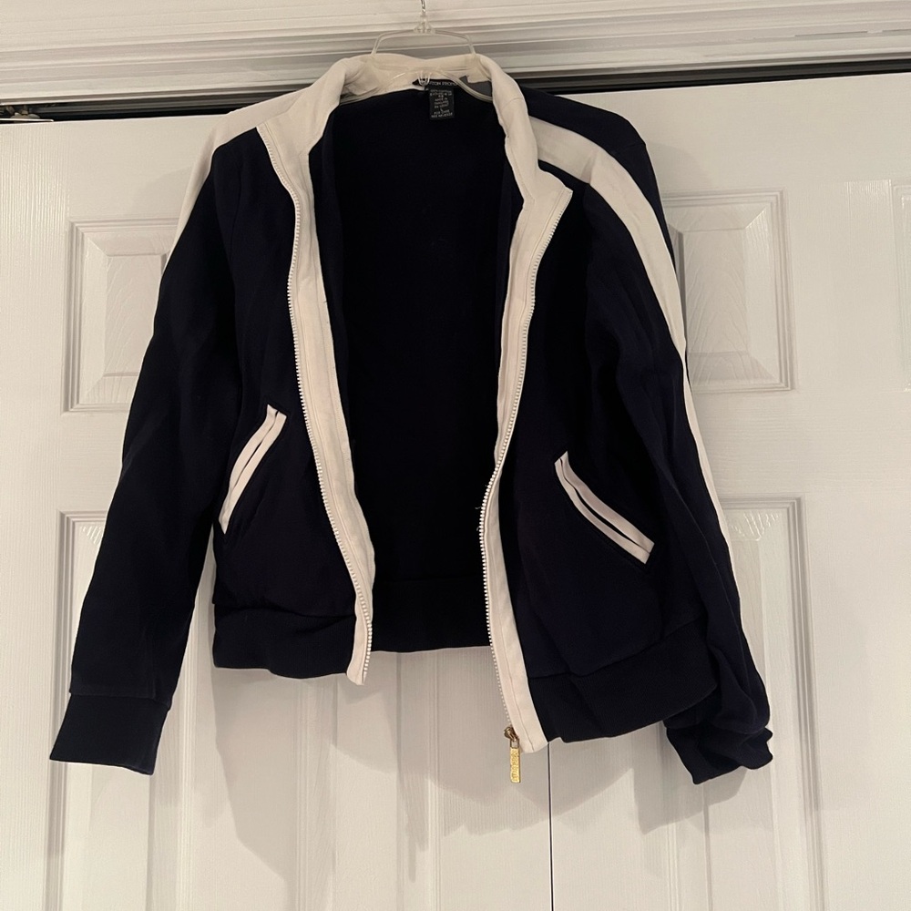 Chic and Sporty Boston Proper Women’s Navy and White Zip Up